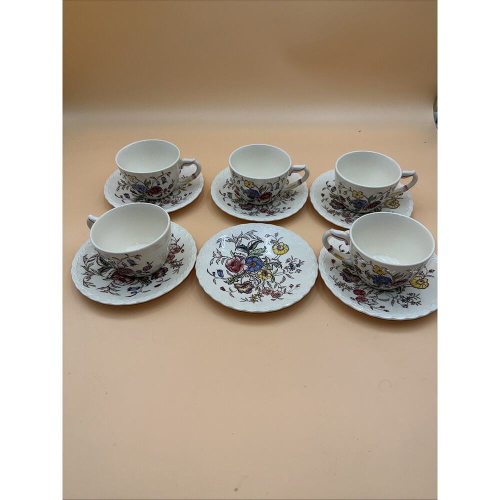 11 piece Vernon Kilns California May Flower Hand Painted Set USA Saucer/cup